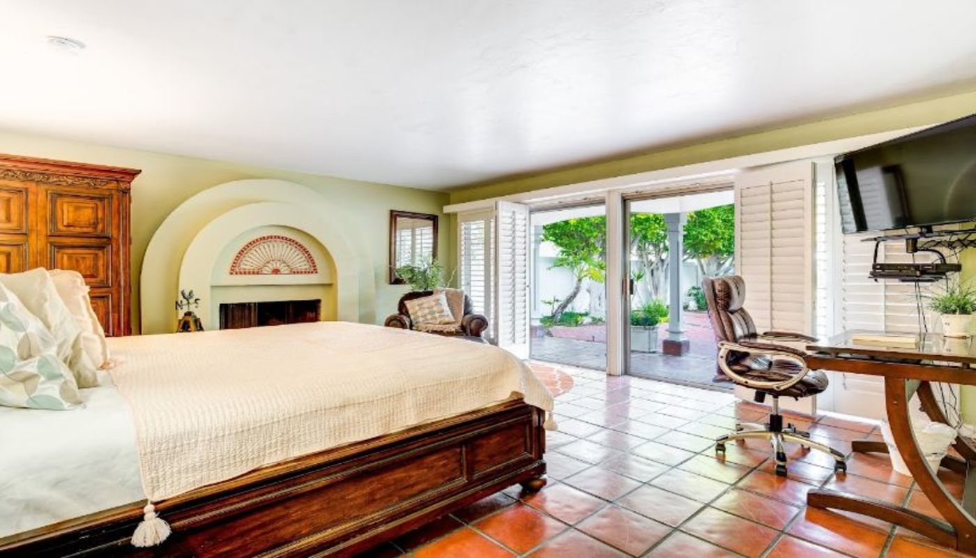 Adelante Recovery Centers