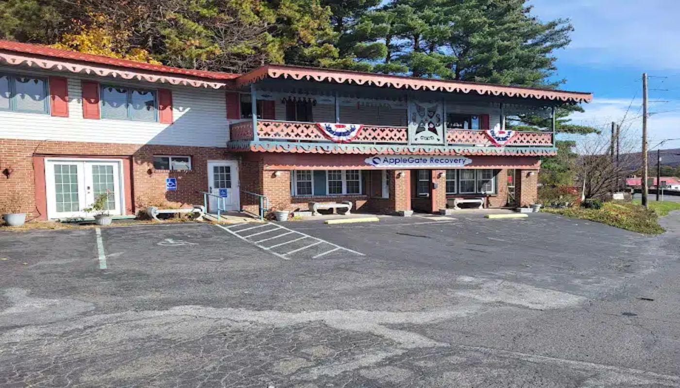 AppleGate Recovery Mt. Carmel