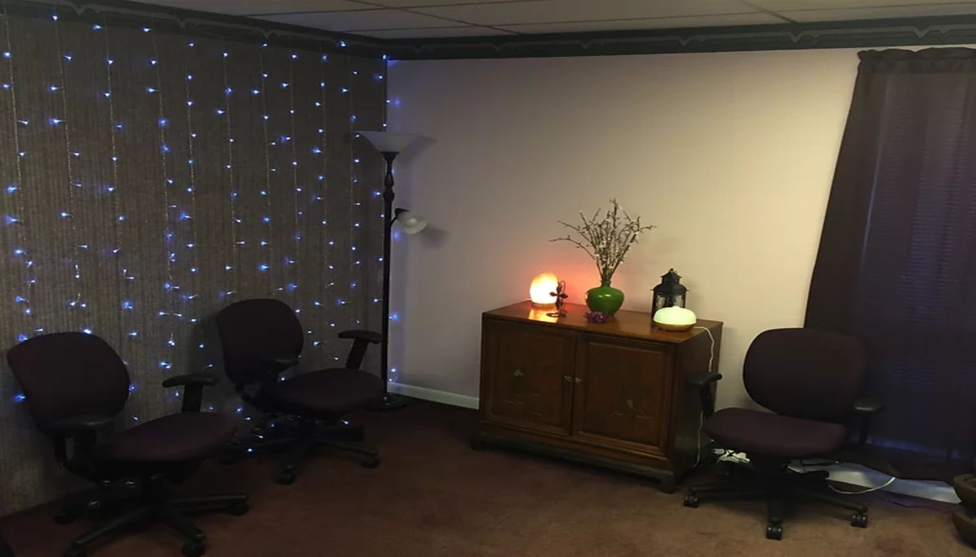 Helping Hands Recovery Center