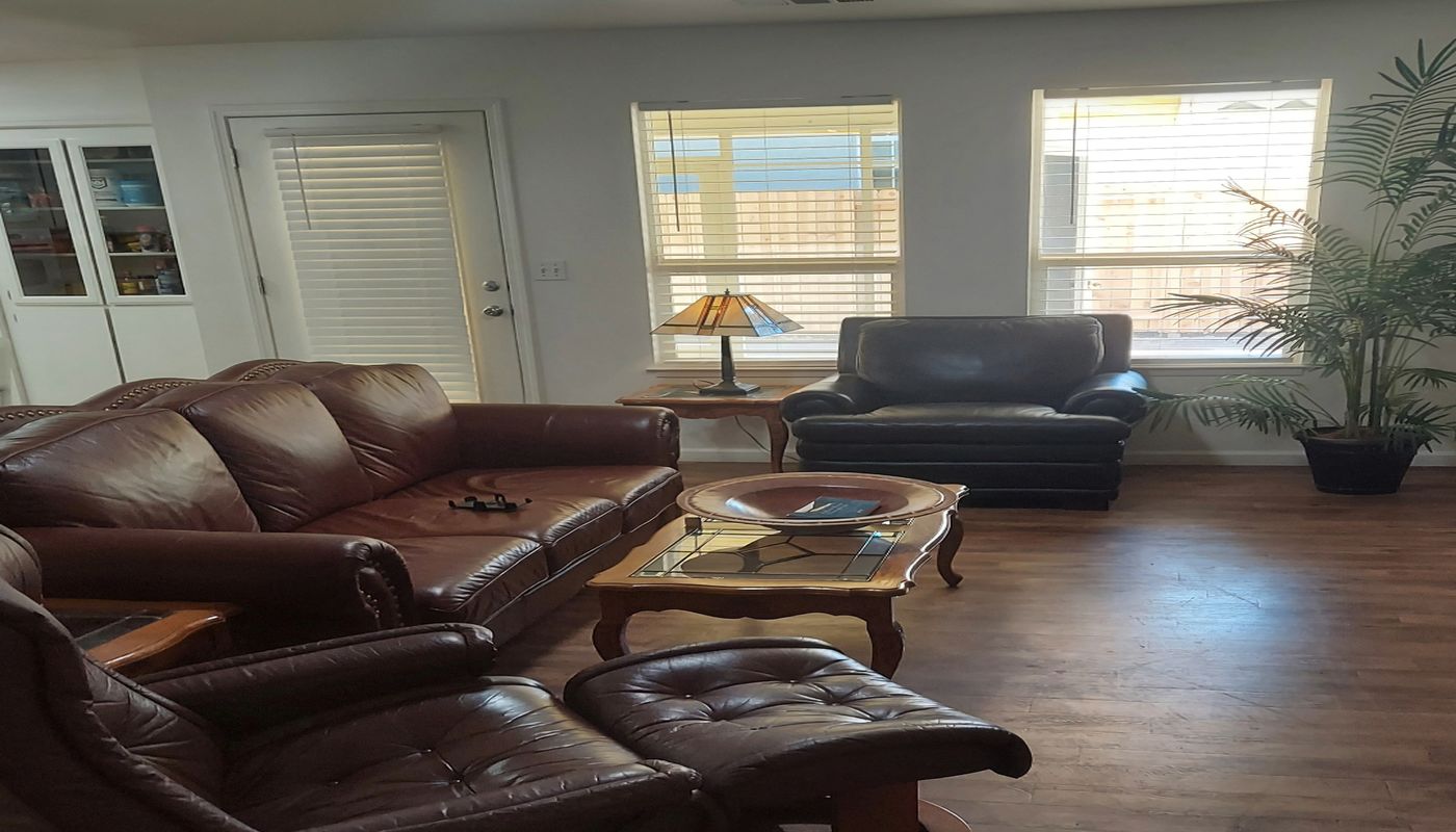 Peace House Sober Living - W 6th Ave