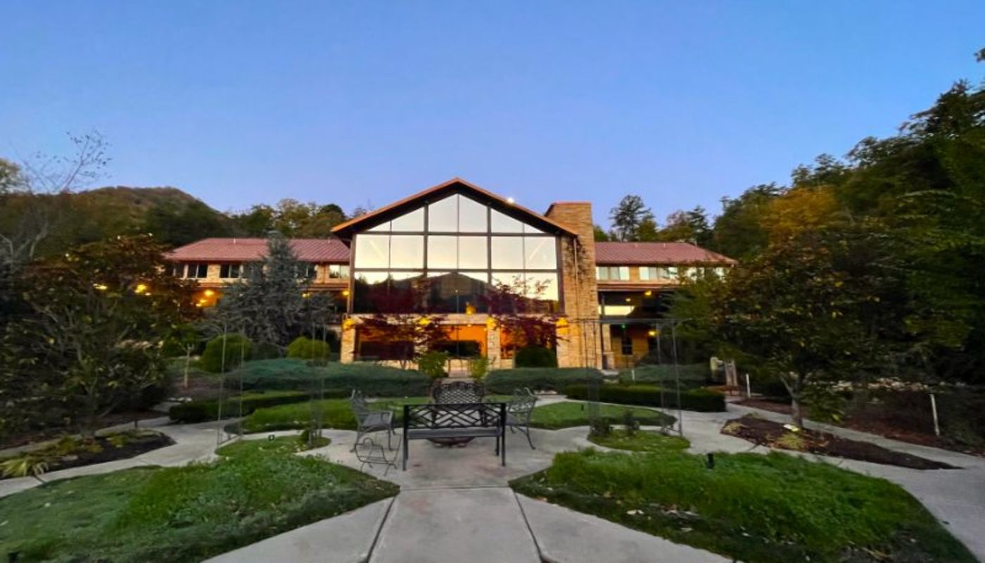 Pasadena Villa - Smoky Mountain Lodge